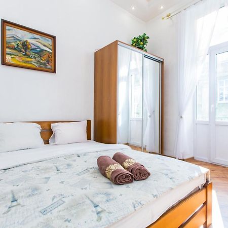 Apartament Навпроти Вернісажу Біля Оперного Вулиця Театральна 26 Є Балкон Та Інернет Lwów Zewnętrze zdjęcie