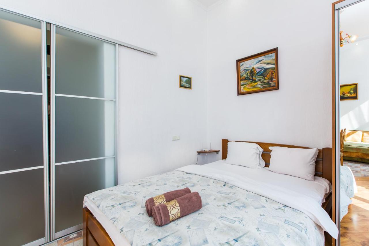 Apartament Навпроти Вернісажу Біля Оперного Вулиця Театральна 26 Є Балкон Та Інернет Lwów Zewnętrze zdjęcie